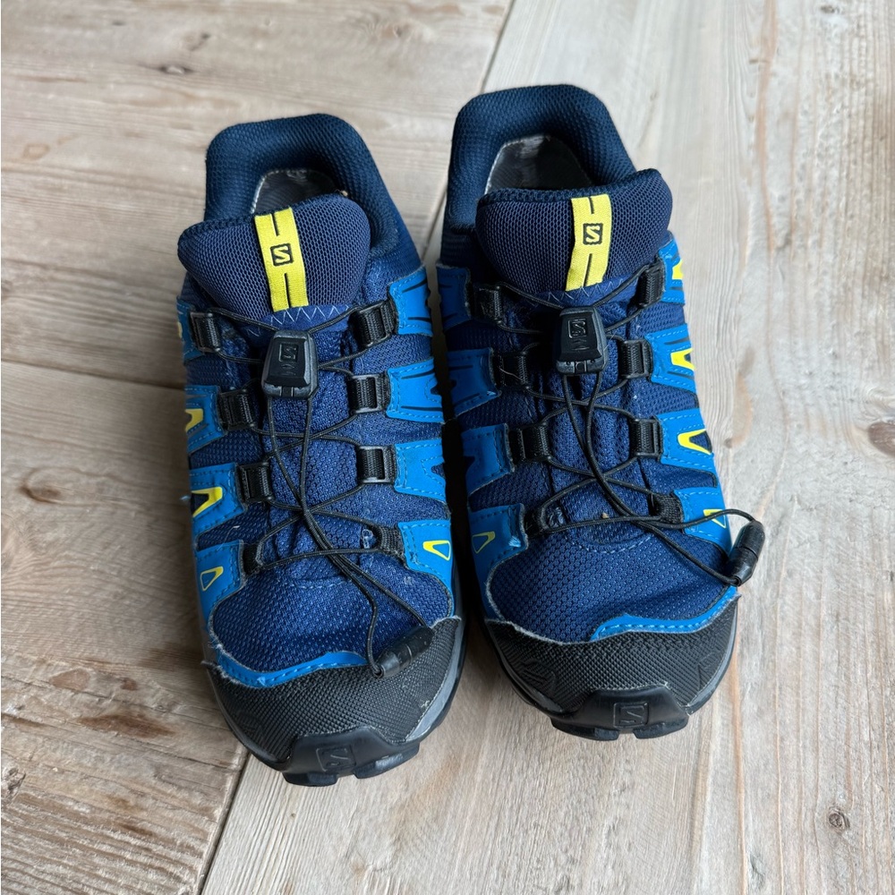 Salomon Kids' X Ultra GORE-TEX Trail Running Shoes